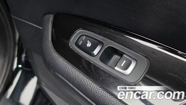 Kia K5 2016 — photo 17