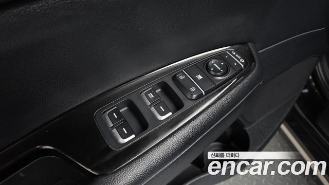 Kia K5 2016 — photo 18