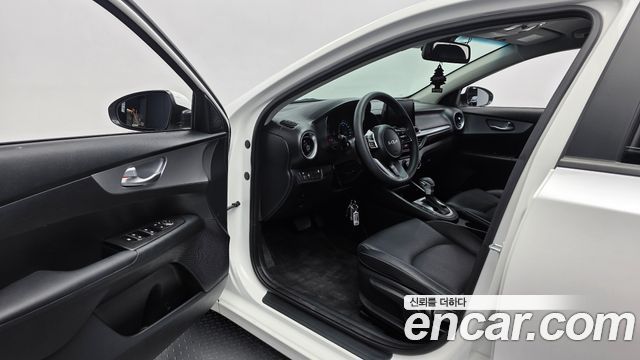 Kia K3 2024 — photo 13
