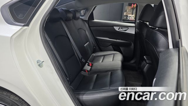 Kia K3 2024 — photo 18