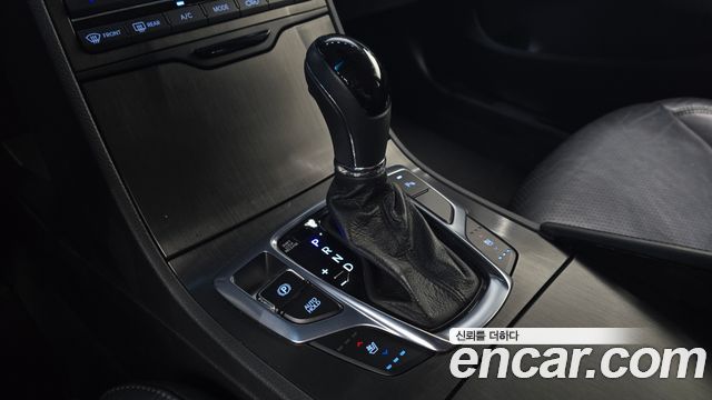 Hyundai Grandeur 2015 — photo 9