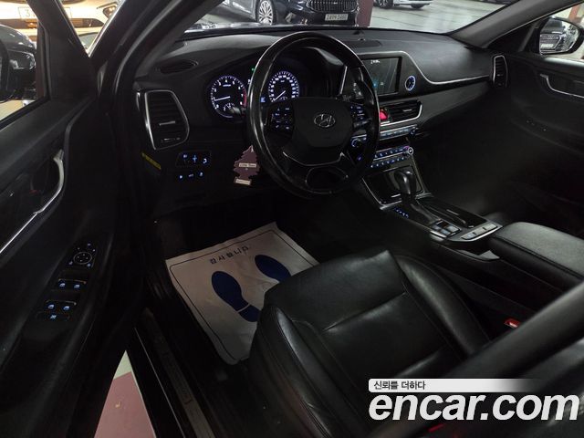 Hyundai Grandeur 2018 — photo 9