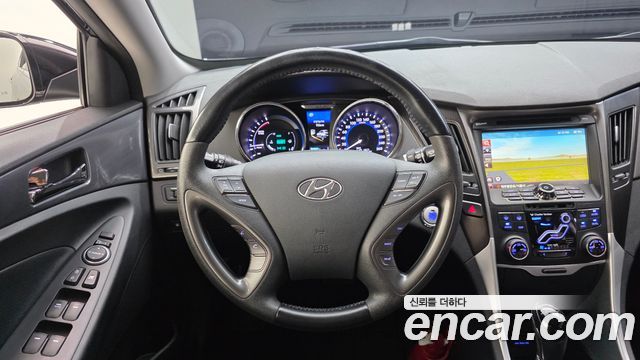Hyundai Sonata 2012 — photo 13