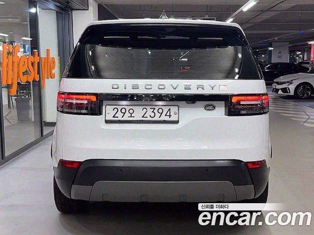 Land Rover Discovery 2018 — photo 5
