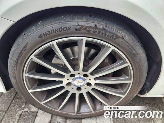 Mercedes-Benz E-Class 2017 — photo 6