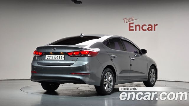 Hyundai AVANTE 2017 — photo 2