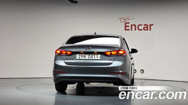 Hyundai AVANTE 2017 — photo 4