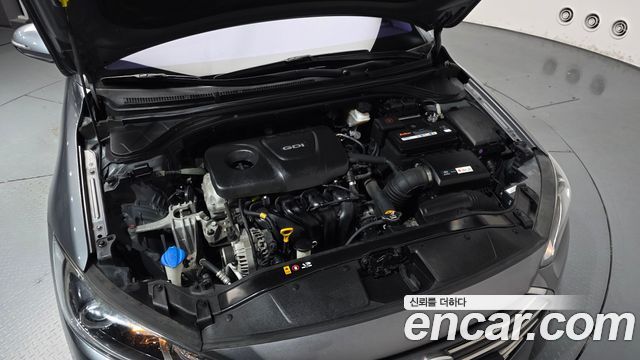 Hyundai AVANTE 2017 — photo 6