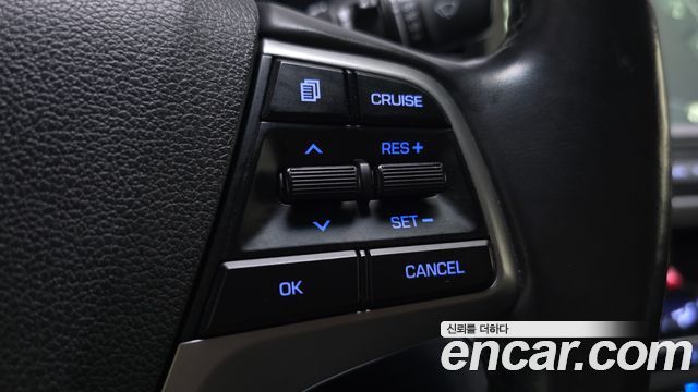 Hyundai AVANTE 2017 — photo 25