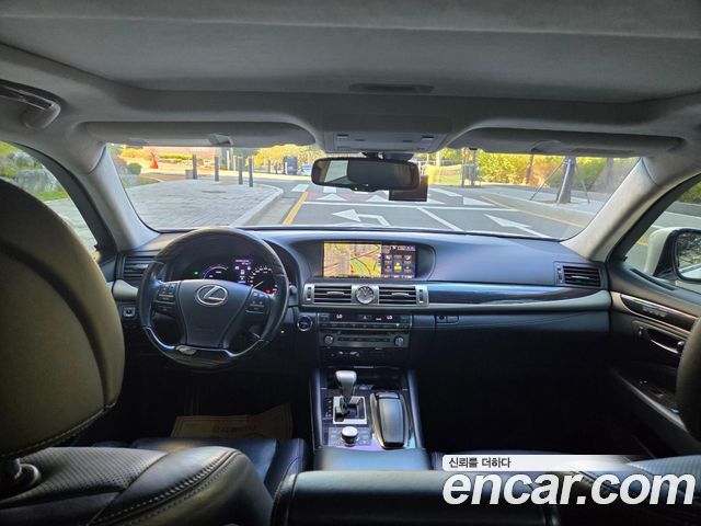 Lexus LS 2014 — photo 7