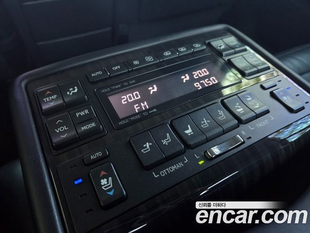 Lexus LS 2014 — photo 13
