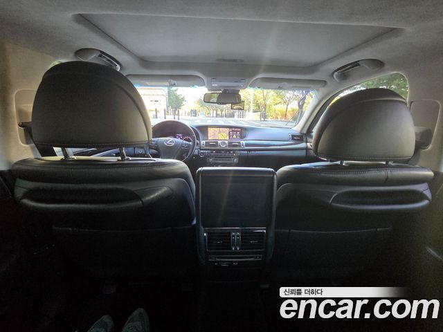Lexus LS 2014 — photo 14