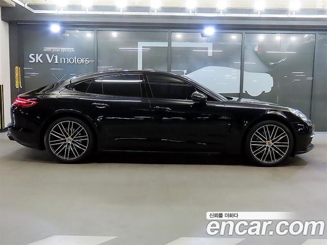 Porsche Panamera 2018 — photo 3