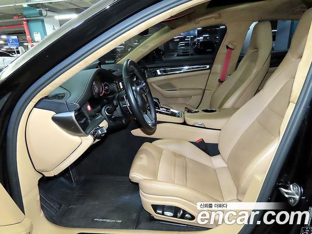 Porsche Panamera 2018 — photo 6