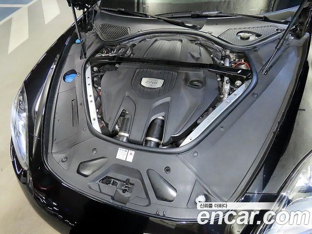 Porsche Panamera 2018 — photo 19