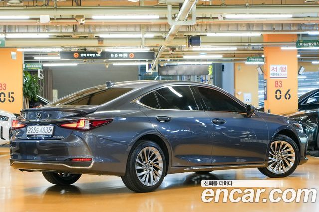 Lexus ES 2026 — photo 2