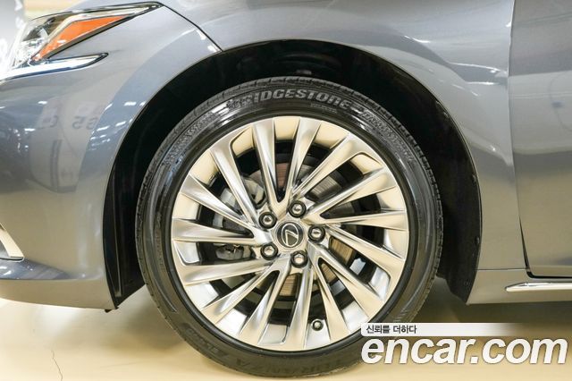 Lexus ES 2026 — photo 5