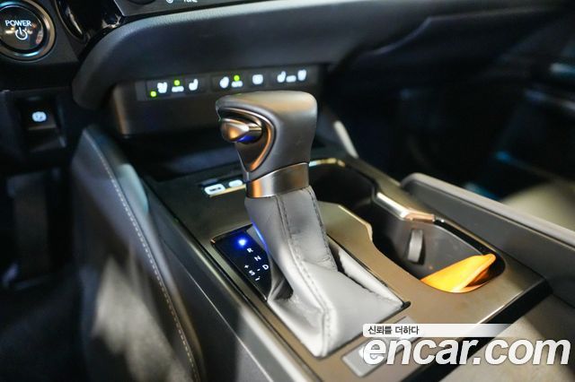 Lexus ES 2026 — photo 9