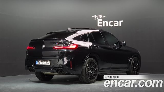 BMW X4M 2022 — photo 2