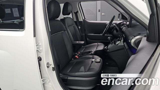 Hyundai Casper 2023 — photo 12