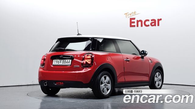 Mini Cooper 2020 — photo 2