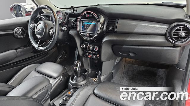 Mini Cooper 2020 — photo 10