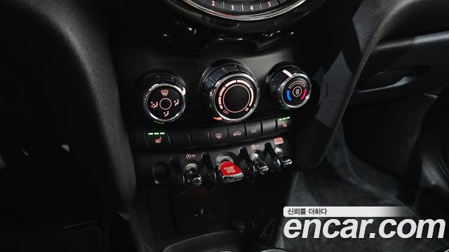 Mini Cooper 2020 — photo 24
