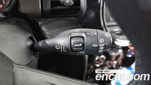 Mini Cooper 2020 — photo 26