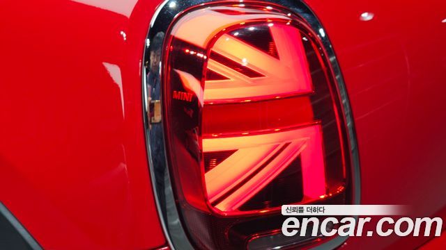 Mini Cooper 2020 — photo 9
