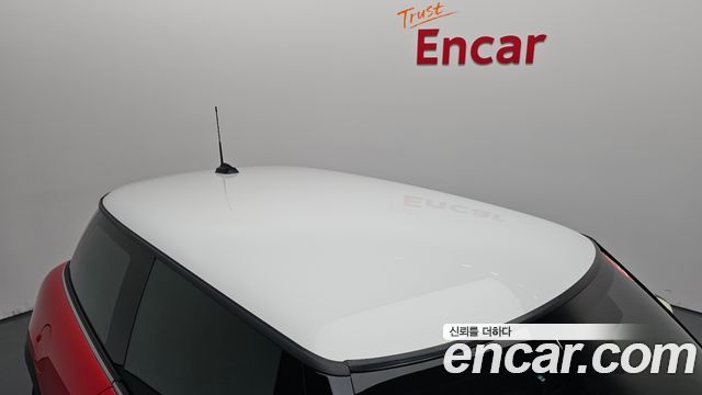 Mini Cooper 2020 — photo 29