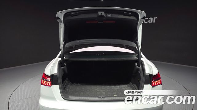 Audi A6 2021 — photo 20
