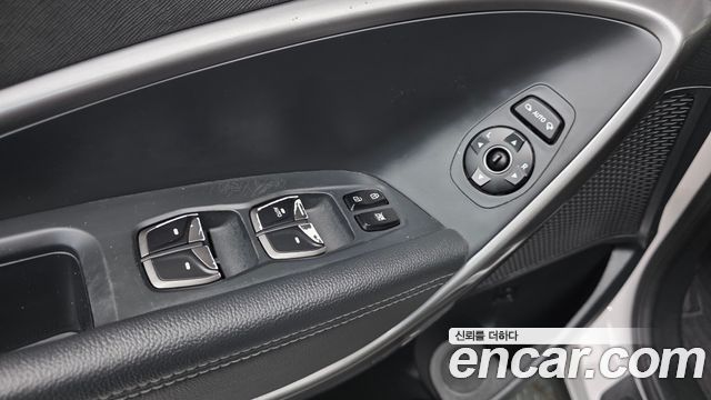 Hyundai Santafe 2017 — photo 17