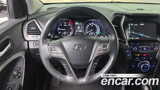Hyundai Santafe 2017 — photo 19