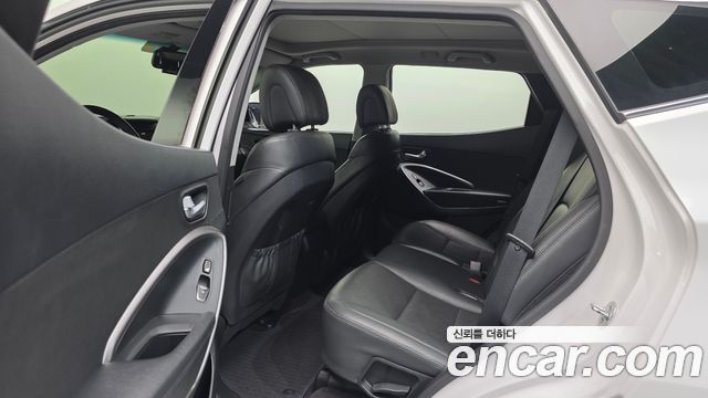 Hyundai Santafe 2017 — photo 22