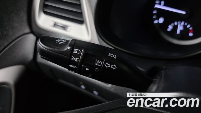 Hyundai Santafe 2017 — photo 31