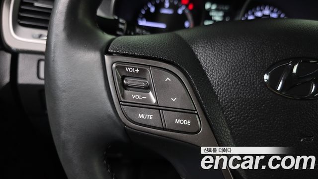 Hyundai Santafe 2017 — photo 33