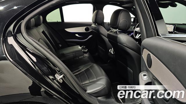 Mercedes-Benz C-Class 2021 — photo 12