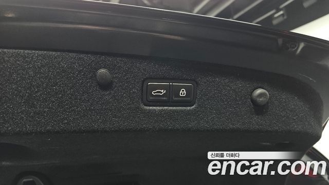 Kia K8 2022 — photo 27