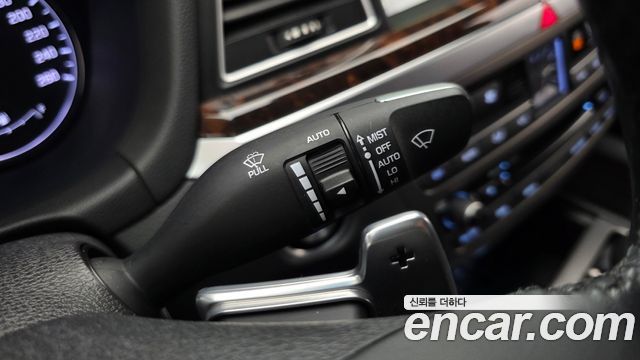Hyundai Genesis 2016 — photo 25