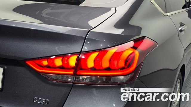 Hyundai Genesis 2016 — photo 9