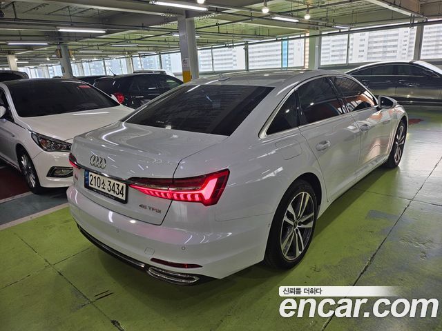 Audi A6 2021 — photo 2