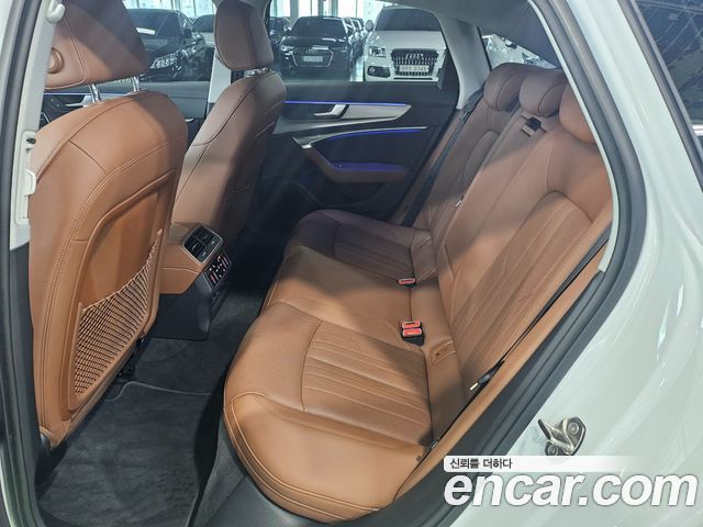 Audi A6 2021 — photo 11