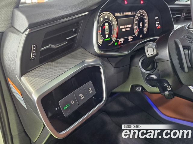 Audi A6 2021 — photo 12