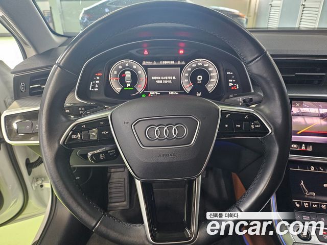 Audi A6 2021 — photo 13
