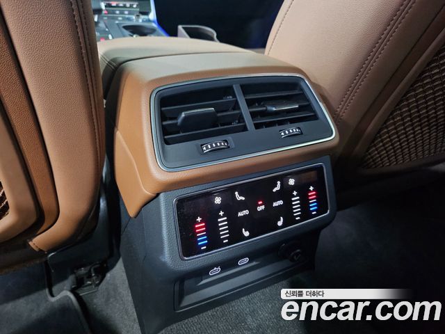 Audi A6 2021 — photo 18