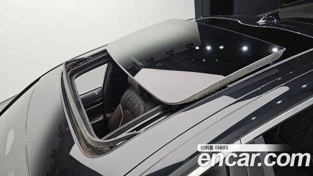 BMW 7-Series 2021 — photo 37