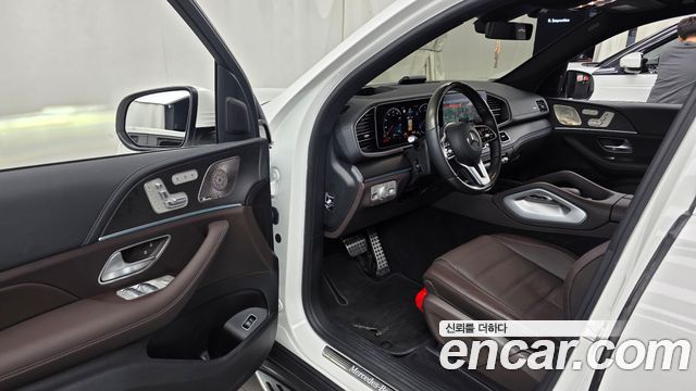 Mercedes-Benz GLS-Class 2022 — photo 13
