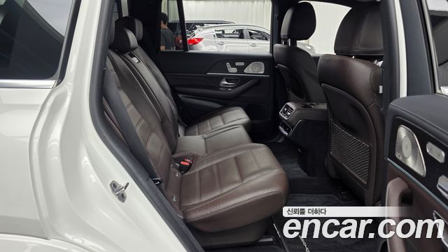 Mercedes-Benz GLS-Class 2022 — photo 18