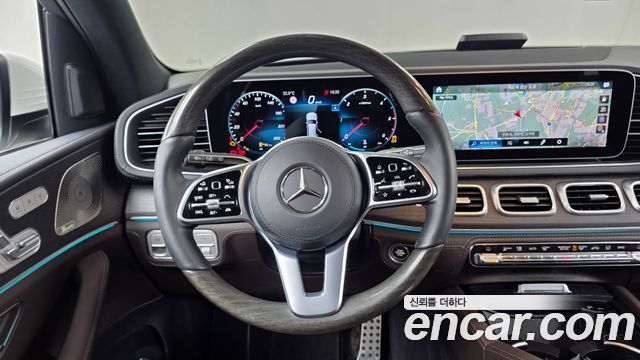 Mercedes-Benz GLS-Class 2022 — photo 19