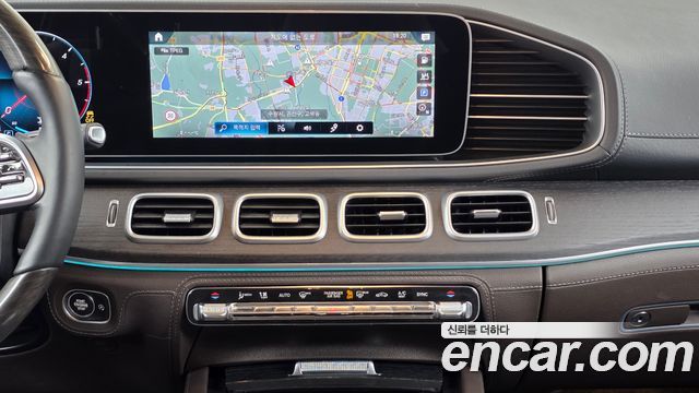 Mercedes-Benz GLS-Class 2022 — photo 20
